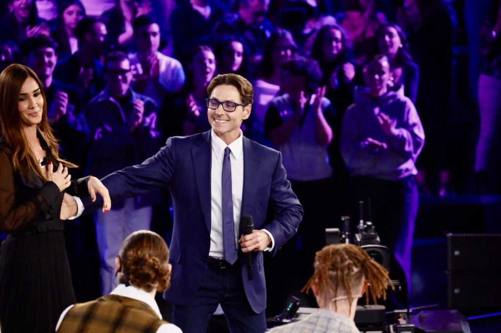 Galleria foto 'Visita a sorpresa di Pier Silvio Berlusconi a This is me' - foto 3