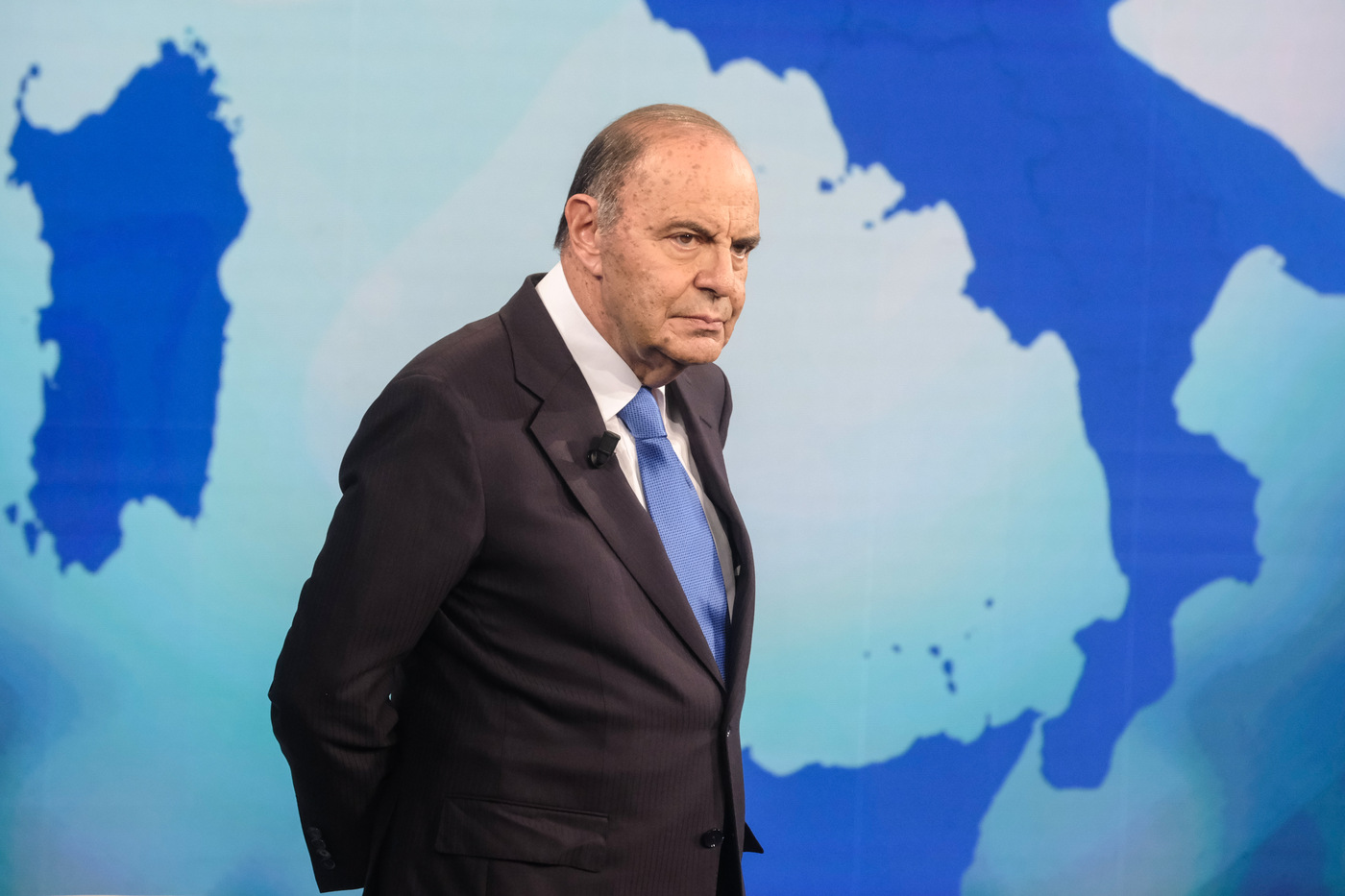 Ascolti Tv ieri 2 dicembre,  i Cinque Minuti di Vespa meglio del Tg1 – Le Pagelle