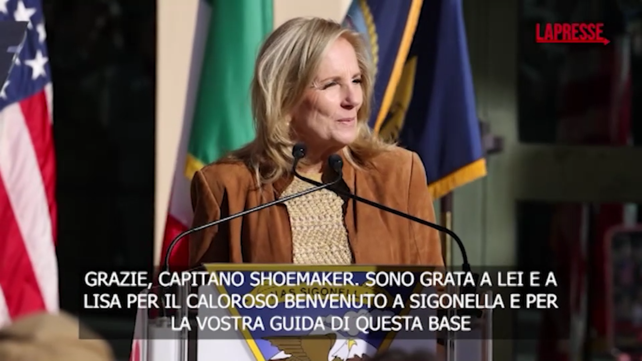 Jill Biden a Sigonella: “Ho lasciato il miglior viaggio alla fine”