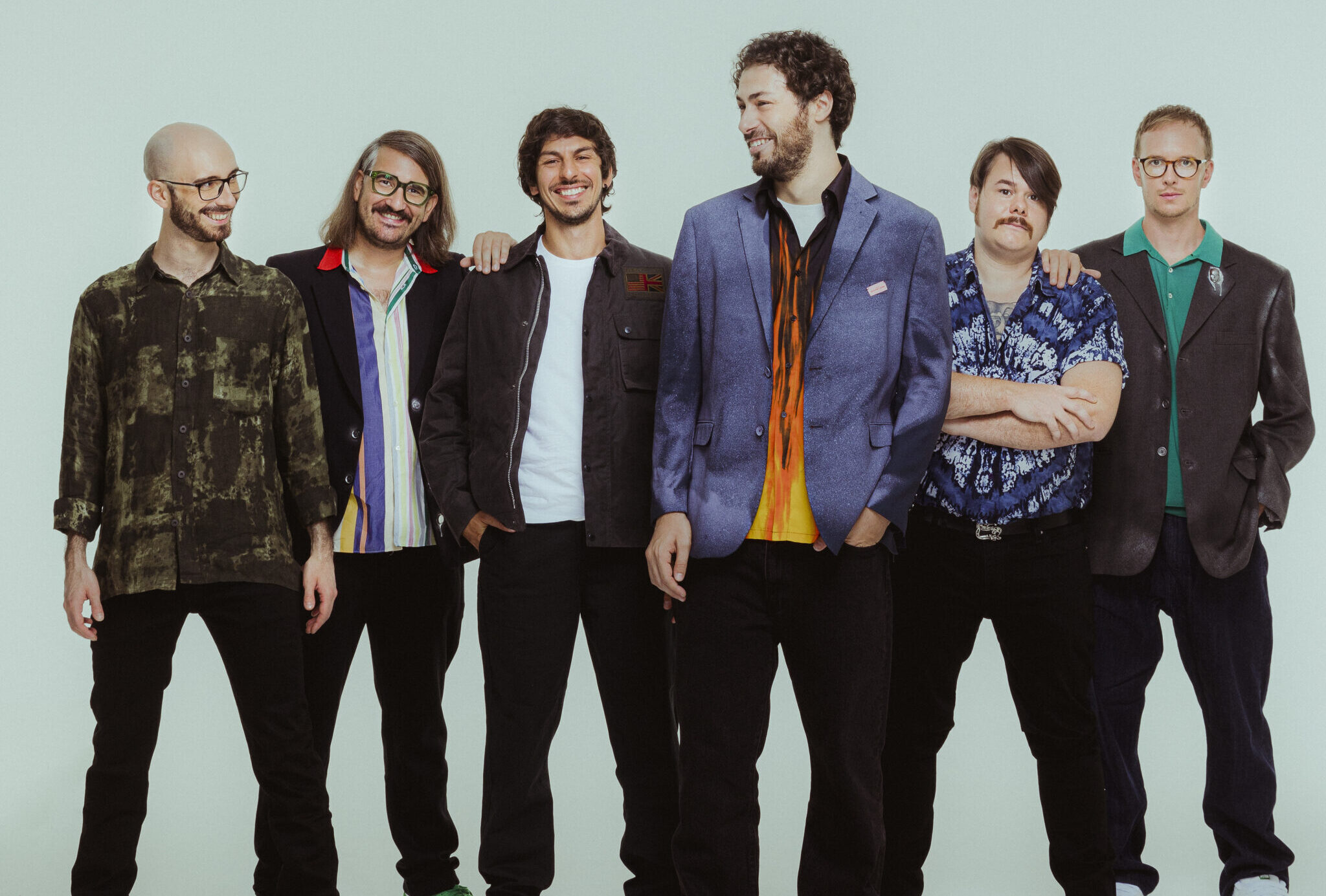 Pinguini Tattici Nucleari, arriva il nuovo album ‘Hello World’: “Celebriamo la collettività” Pinguini Tattici Nucleari, arriva il nuovo album ‘Hello World’: “Celebriamo la collettività”