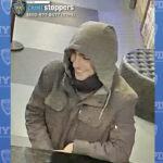 New York, omicidio ceo UnitedHealthcare: diffusa foto del killer di Brian Thompson a volto scoperto