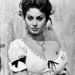Treccani, Sophia Loren scelta come ‘Personaggio dell’Anno 2024’