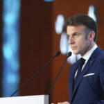 Francia, i Socialisti pronti a negoziare ma è rottura con Mélénchon