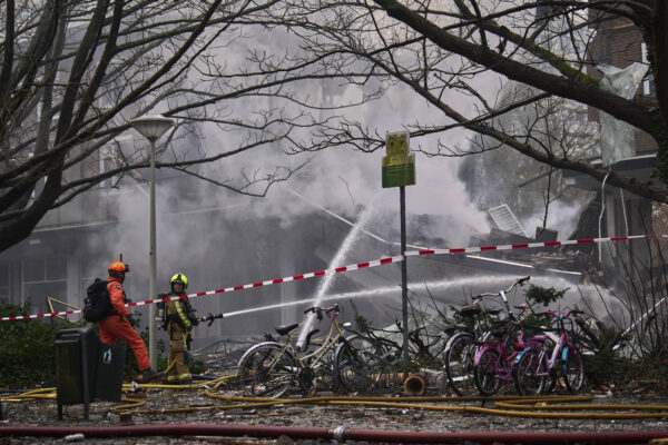 Olanda, esplosione in un condominio all’Aia: quattro morti. Fino a 20 persone intrappolate nelle macerie