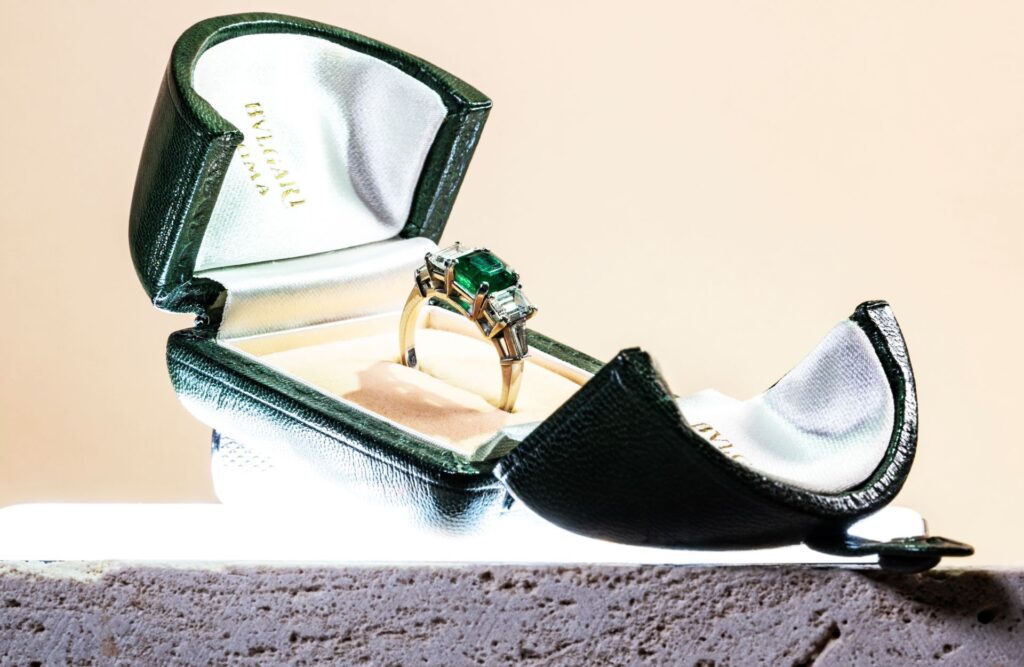 Galleria foto 'Gioielli, a Roma asta da 700 mila euro con 2 gemme rare e 120 preziosi' - foto 6