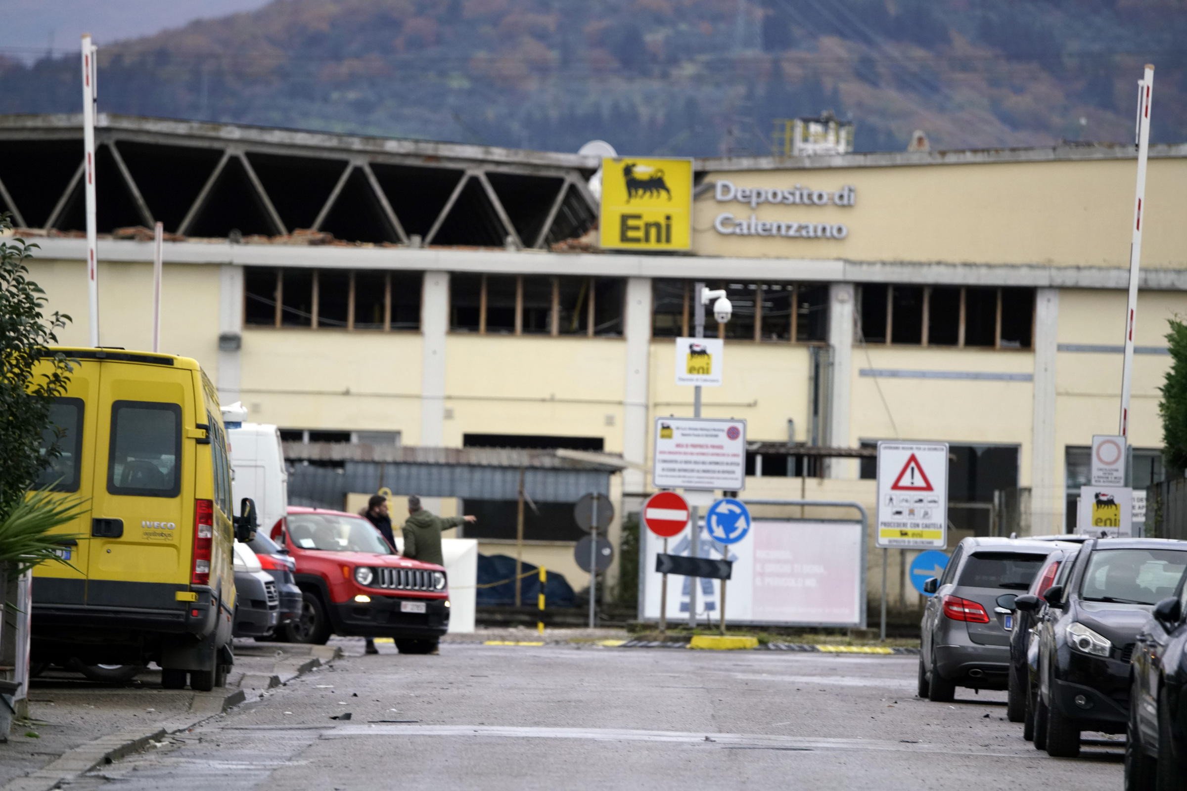 Calenzano, esplosione in deposito Eni: trovato l’ultimo corpo, bilancio vittime sale a cinque