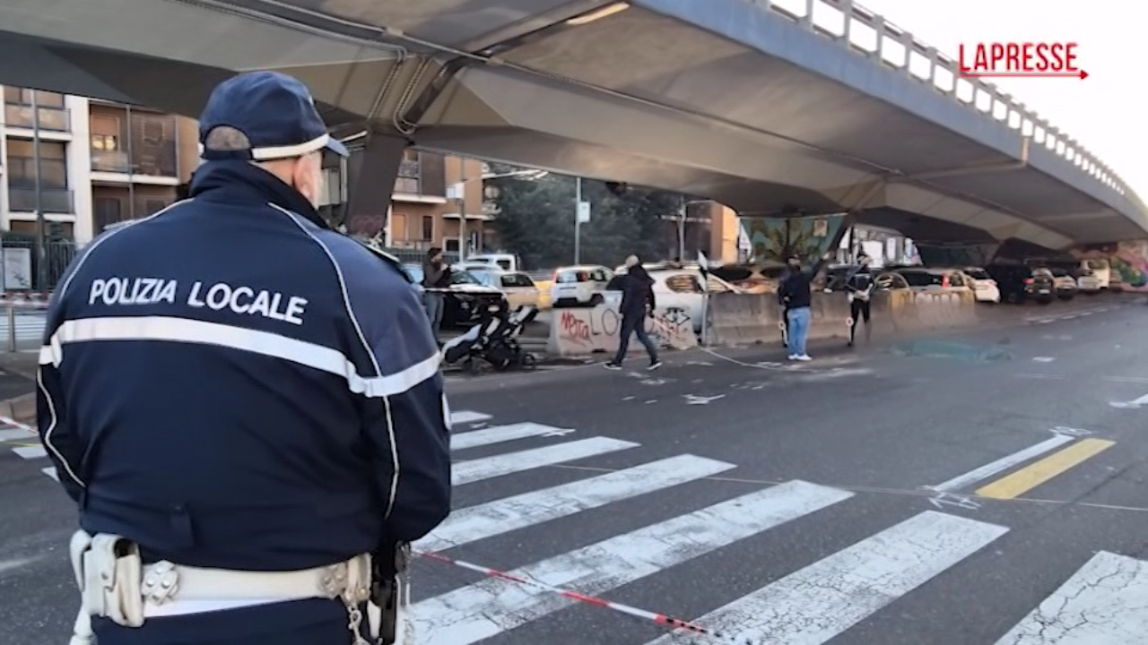 Milano, 34enne travolta e uccisa da camion sulle strisce: il luogo dell’incidente