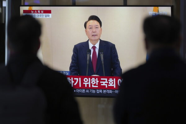 Sud Corea, Yoon difende la legge marziale: “Combatterò fino alla fine”