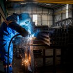 Eurostat, produzione industriale invariata a ottobre: +0,3% in Ue
