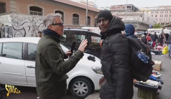 Striscia, aggrediti Jimmy Ghione e cameraman al mercato Esquilino di Roma