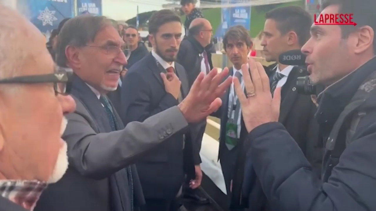 Atreju, La Russa battibecca con un giornalista: “Siamo per fatti nostri, smettila! Sì che mi arrabbio”