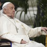 Papa Francesco: “In alcune culture si eliminano i malati, è brutto”