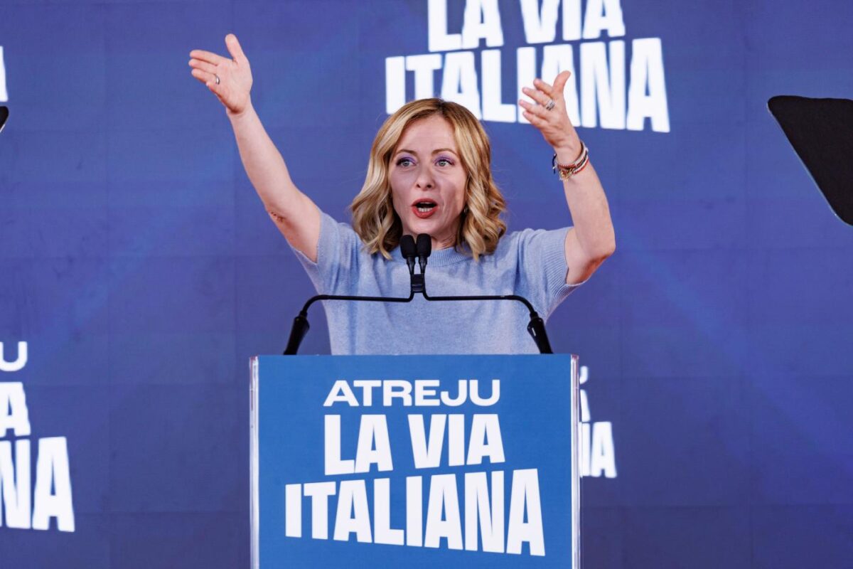 Atreju, ultima giornata della kermesse. Meloni: “Entusiasmo contagioso, ne abbiamo bisogno”, poi ironizza su Arianna Atreju, ultima giornata della kermesse. Meloni: “Entusiasmo contagioso, ne abbiamo bisogno”, poi ironizza su Arianna