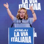 Atreju, ultima giornata della kermesse. Meloni: “Entusiasmo contagioso, ne abbiamo bisogno”, poi ironizza su Arianna
