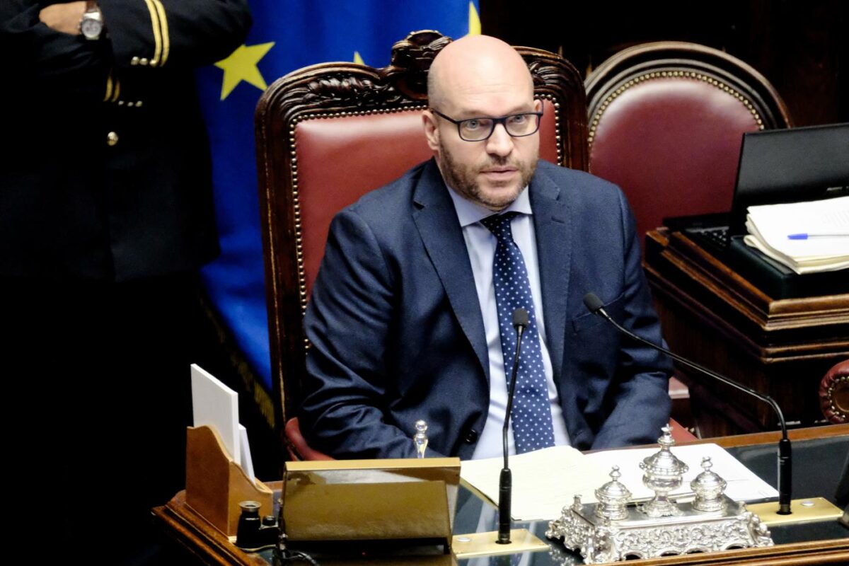Manovra, opposizioni scrivono a Fontana: “Impossibile esaminarla” Manovra, opposizioni scrivono a Fontana: “Impossibile esaminarla”