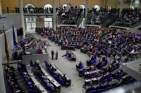 Olaf Scholz interviene alla Bundestag