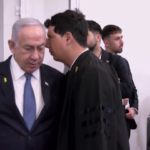 Israele, processo per corruzione: Netanyahu in aula