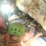 Bergamo, gli speleologi del Soccorso Alpino a lavoro per riportare in superficie Ottavia Piana