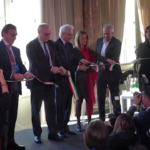 Roma, il cantiere di Piazza Venezia si trasforma in un’opera di arte contemporonea