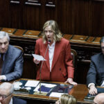 Meloni alla Camera: “Avanti su protocollo Albania. Approccio pragmatico con amministrazione Usa”