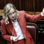 Meloni in Aula in vista del Consiglio europeo, scintille con le opposizioni