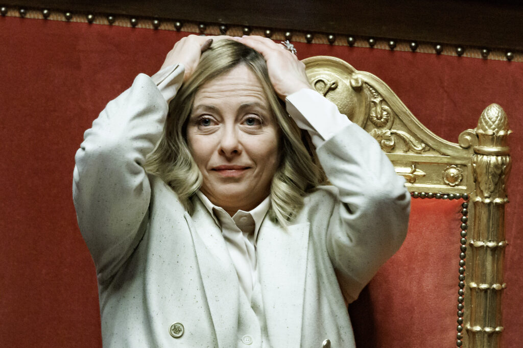 Galleria foto 'Giorgia Meloni in Senato: le smorfie della premier in Aula' - foto 2