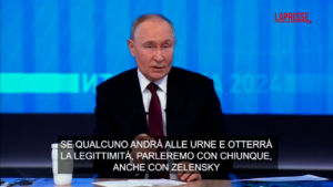 Ucraina, Putin: “Negoziare con Zelensky? Se verrà rieletto”