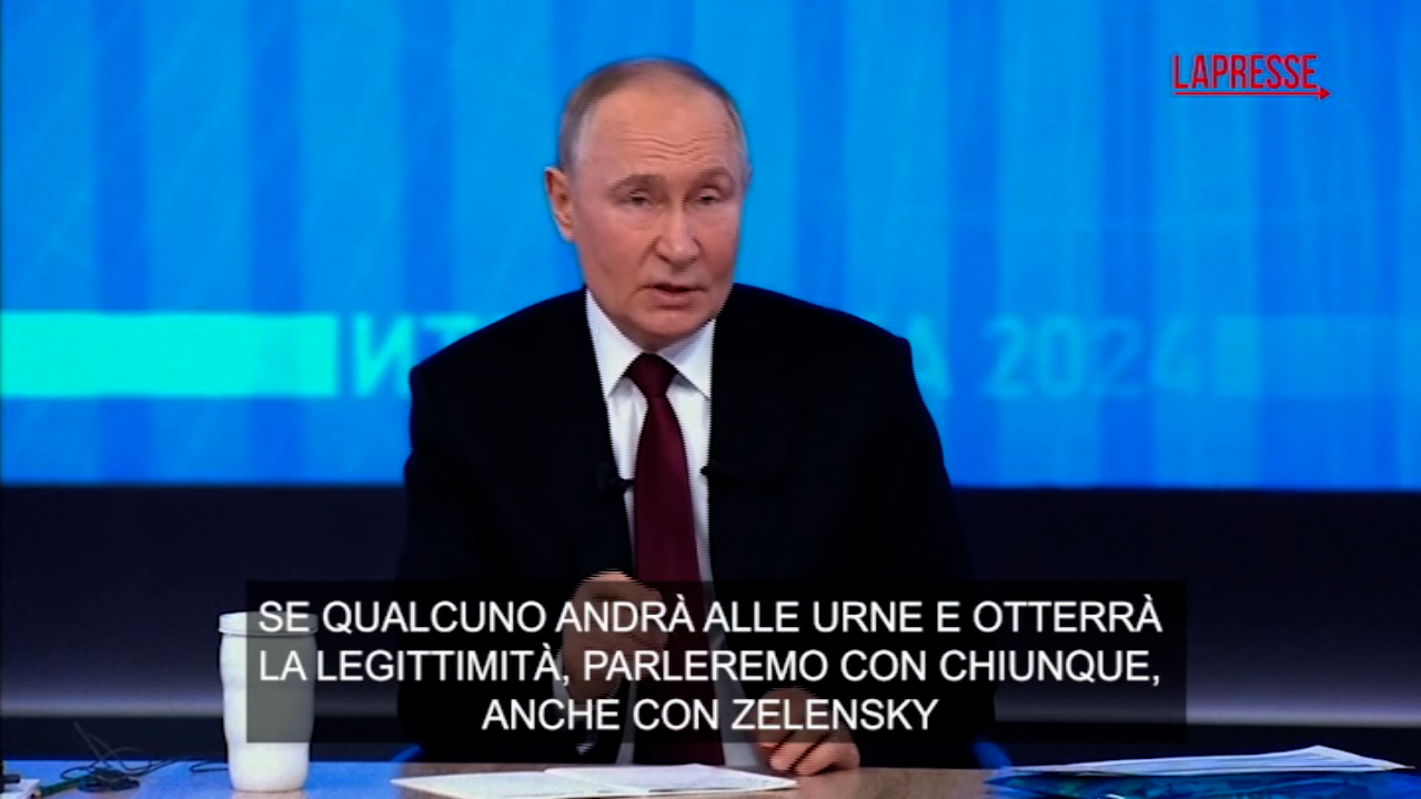 Ucraina, Putin: “Negoziare con Zelensky? Se verrà rieletto”