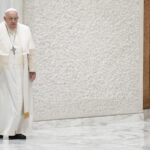 Papa Francesco durante il saluto augurale agli impiegati vaticani