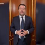 Open Arms, Salvini cita Ezra Pound e ringrazia tutti: “Mai mollare”