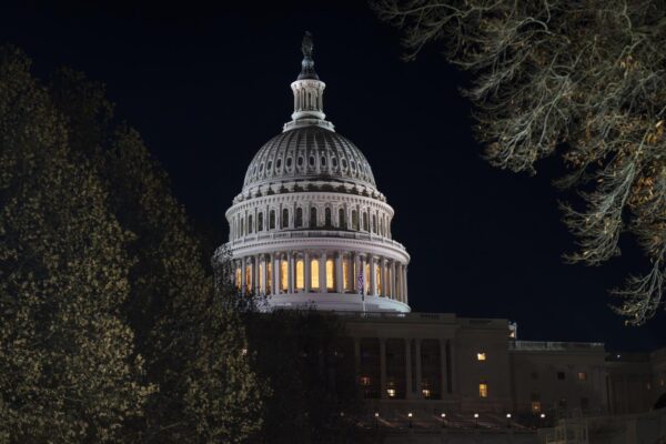 Usa, il Senato approva la legge che impedisce lo shutdown