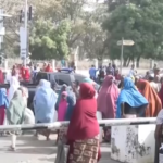 Nigeria, 10 morti per la calca durante evento natalizio: le immagini dal luogo della tragedia