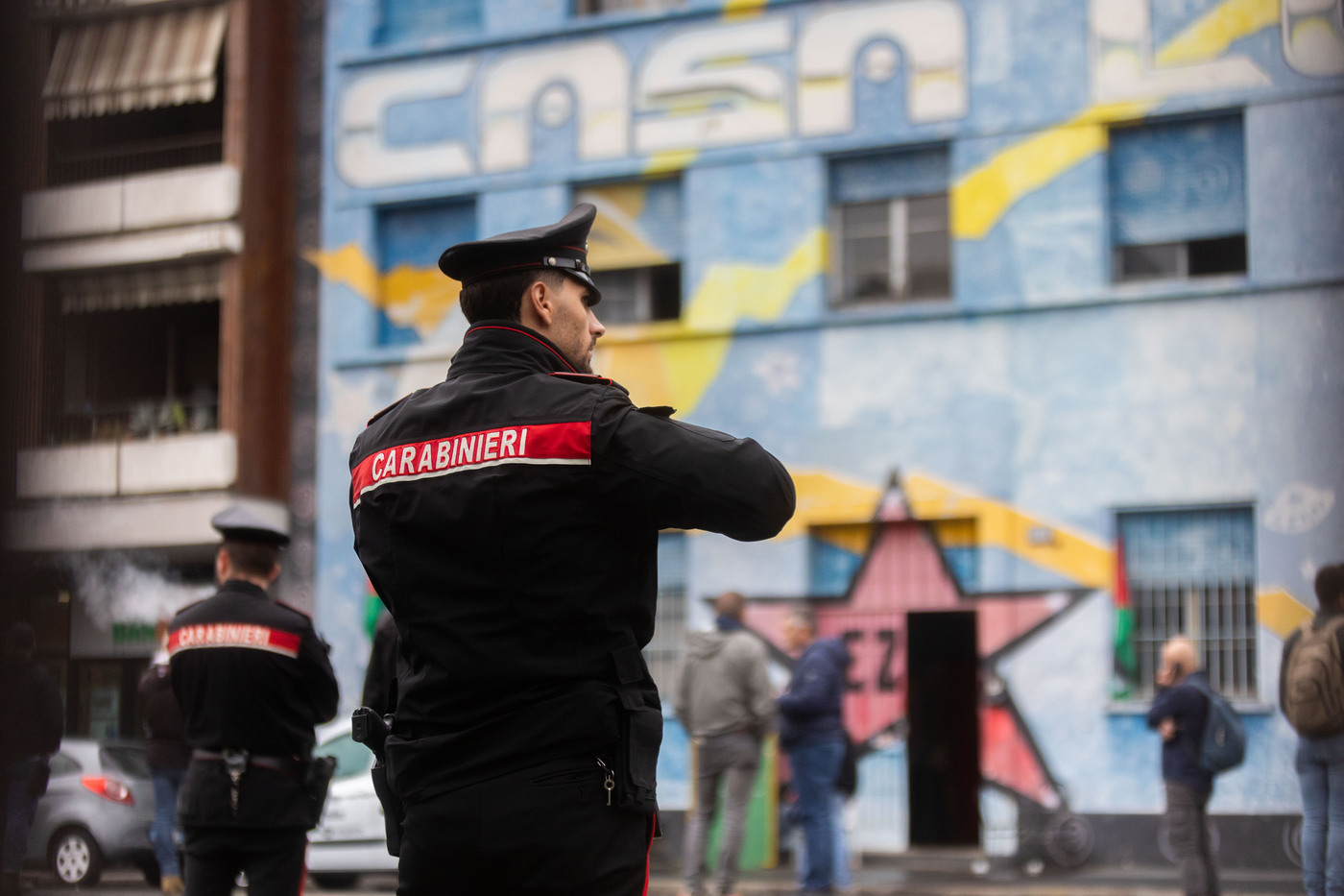 Milano, coppia gay aggredita e 45enne in ospedale: “Fr… di merda”