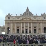 Papa: “Vorrei essere a San Pietro con voi ma devo prendere precauzioni”