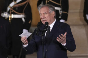 governo Bayrou Francois Bayrou è il nuovo Premier di Francia