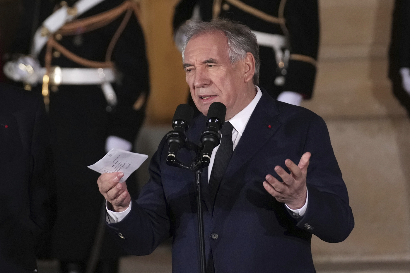 Francia, chi sono i ministri del nuovo governo Bayrou