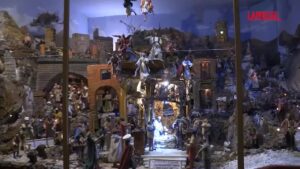 Napoli, il presepe poliscenico del ‘700 esposto nella chiesa di San Nicola alla Carità