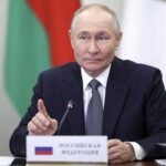 Ucraina, Putin: “La Russia è impegnata a finire la guerra. Sì a negoziati in Slovacchia”