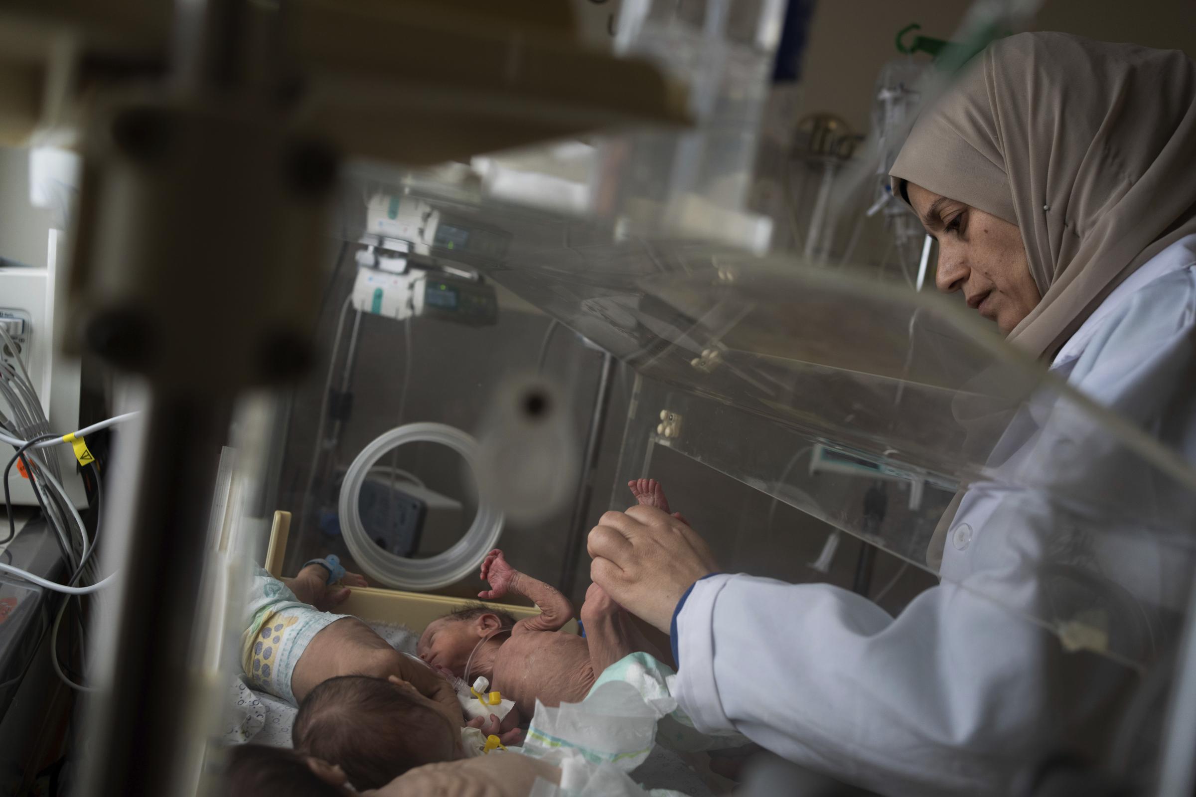 Gaza, neonati morti di freddo: sono quattro negli ultimi giorni