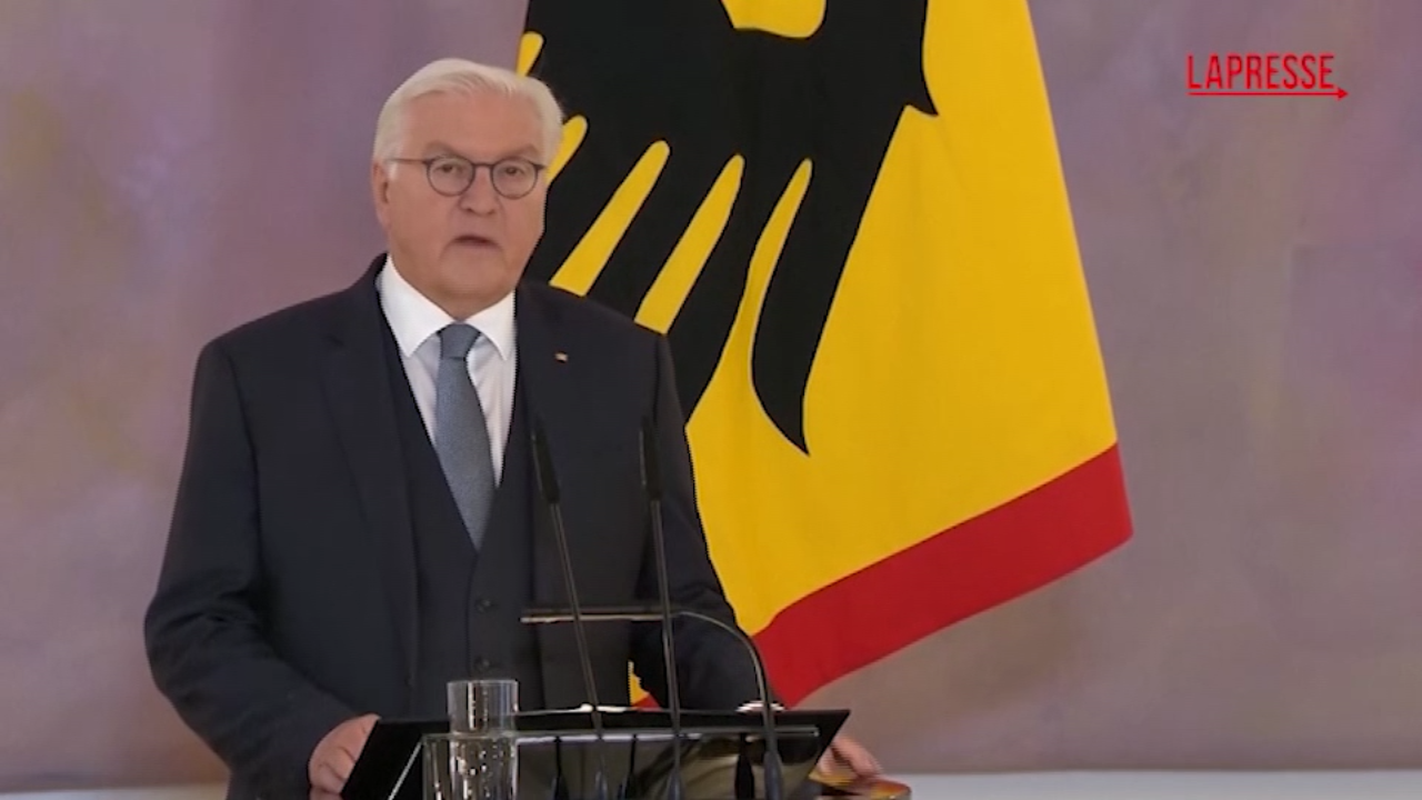 Germania, Steinmeier scioglie il Bundestag: “Elezioni il 23 febbraio”