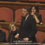 Manovra, scontro in Senato tra Renzi e La Russa: “Camerata rispetti le opposizioni”