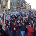 Torino, centinaia di giovani in marcia per la pace