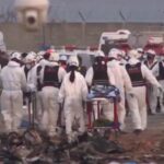 Disastro aereo in Corea del Sud, soccorritori al lavoro per recuperare i corpi delle vittime