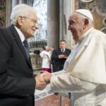 Capodanno, Mattarella al Papa: “2025 sia anno in cui cresce la pace”