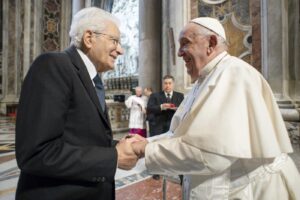 Papa Francesco incontra Sergio Mattarella
