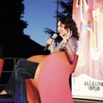 Cecilia Sala, l’opera dello street artist Ozmo a Parigi