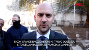 Siria, ministro francese Barrot a Damasco: l’ambasciata di Parigi riapre dopo 13 anni