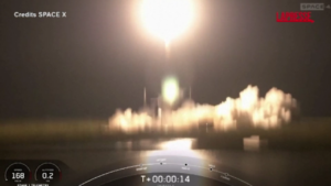 SpaceX inaugura il 2025: il Falcon 9 porta in orbita il satellite Thuraya 4