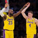 Nba, LeBron James batte record Michael Jordan per i match da almeno 30 punti