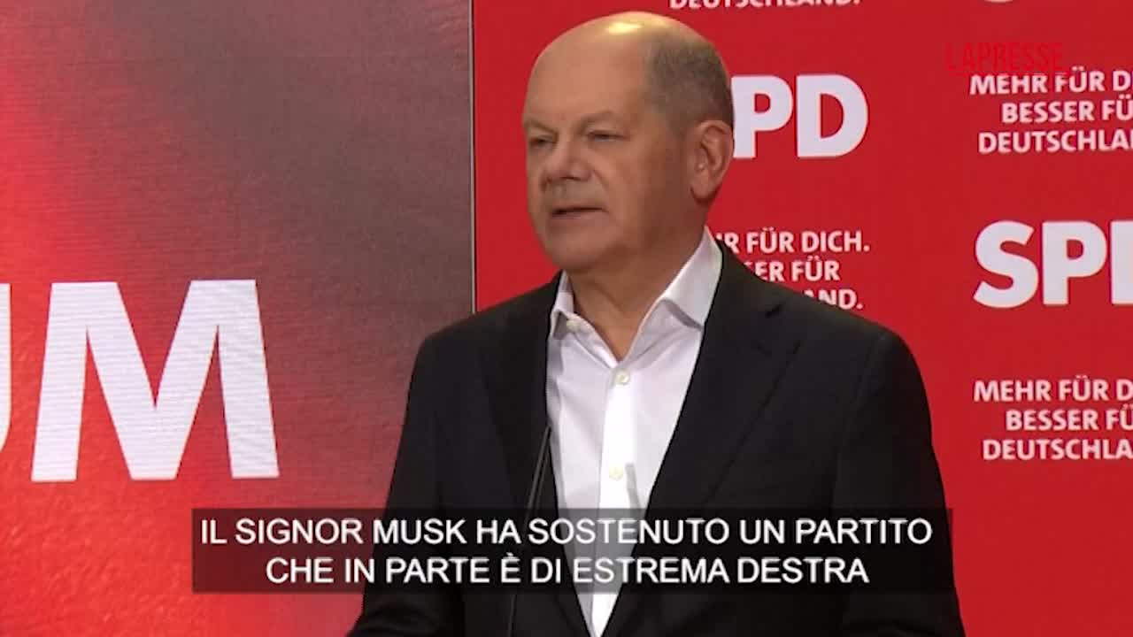 Germania, Scholz contro Musk: “Sostiene il partito di estrema destra AfD”